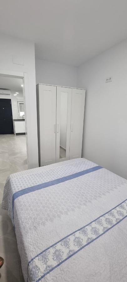 Apartamentos La Playa Barbate Exterior photo